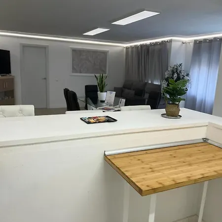 Group Experience Apartament *